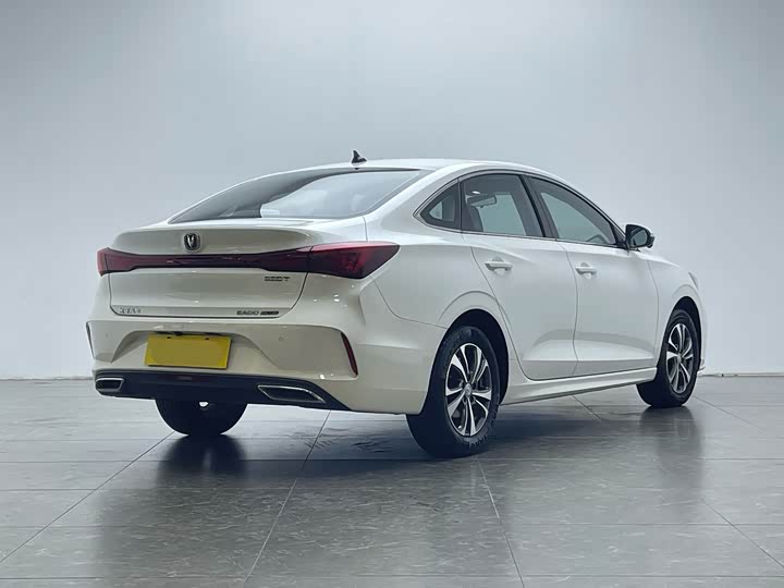 Changan Eado Plus, 2023 — фото 3 из 9