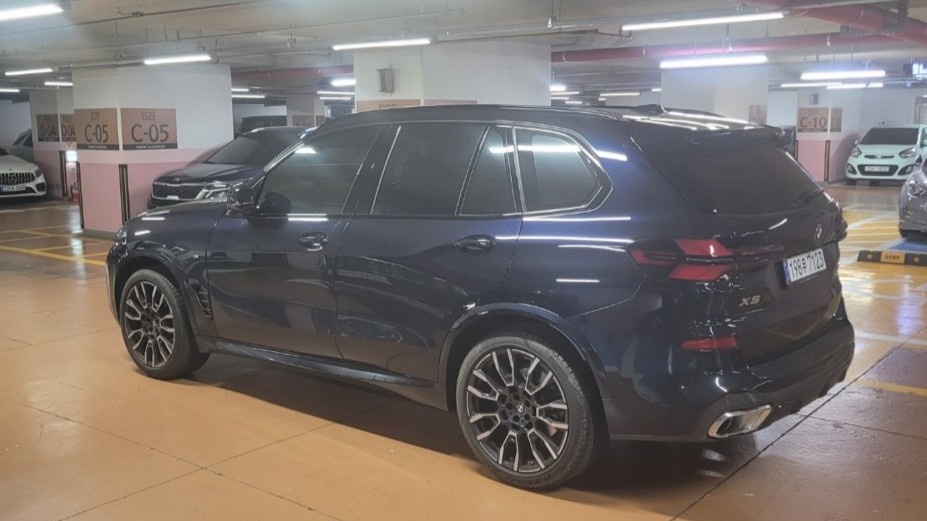 BMW X5, 2025 — фото 2 из 12
