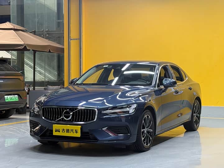Volvo S60, 2021 — купить в Санкт-Петербурге под ключ