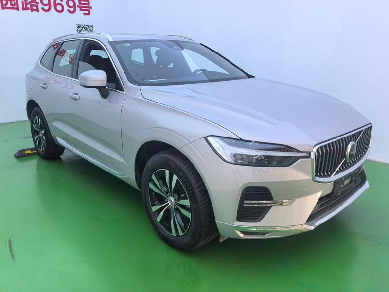 Volvo XC60, 2024 — фото 3 из 10