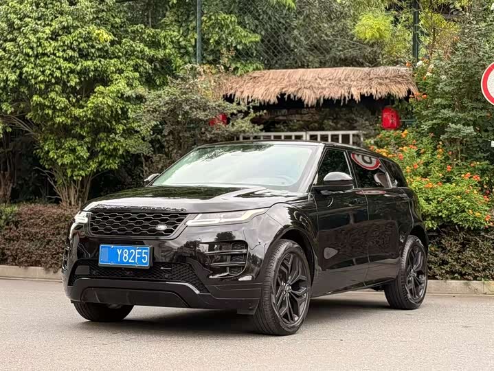 Land Rover Range Rover Evoque L, 2023 — купить в Москве под ключ