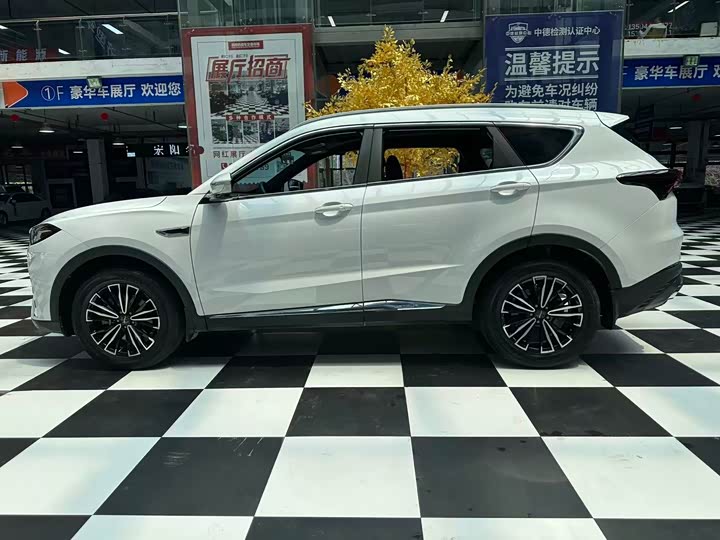 Jetour X70 Plus, 2022 — фото 6 из 9