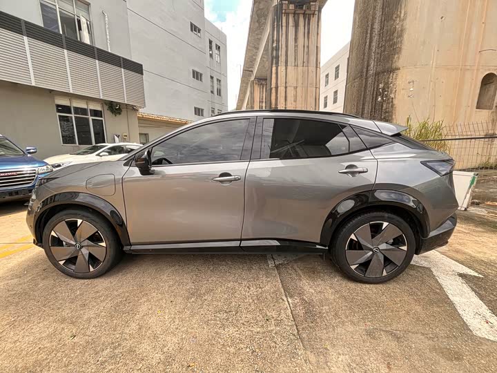 Nissan Ariya EV, 2022 — фото 7 из 12