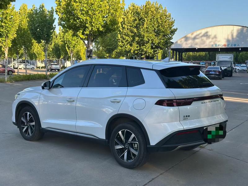 BYD Song Pro Hybrid, 2024 — фото 4 из 9