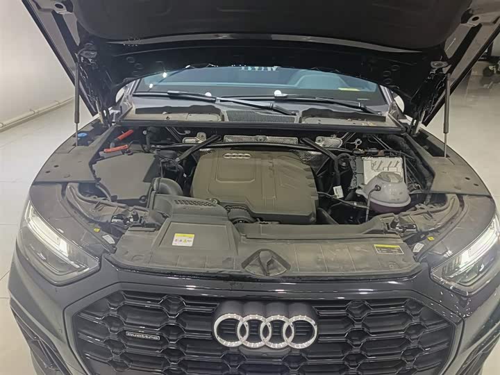 Audi Q5L, 2024 — фото 9 из 9