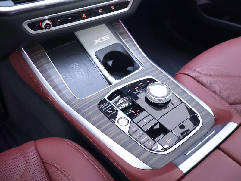 BMW X5, 2024 — фото 12 из 12