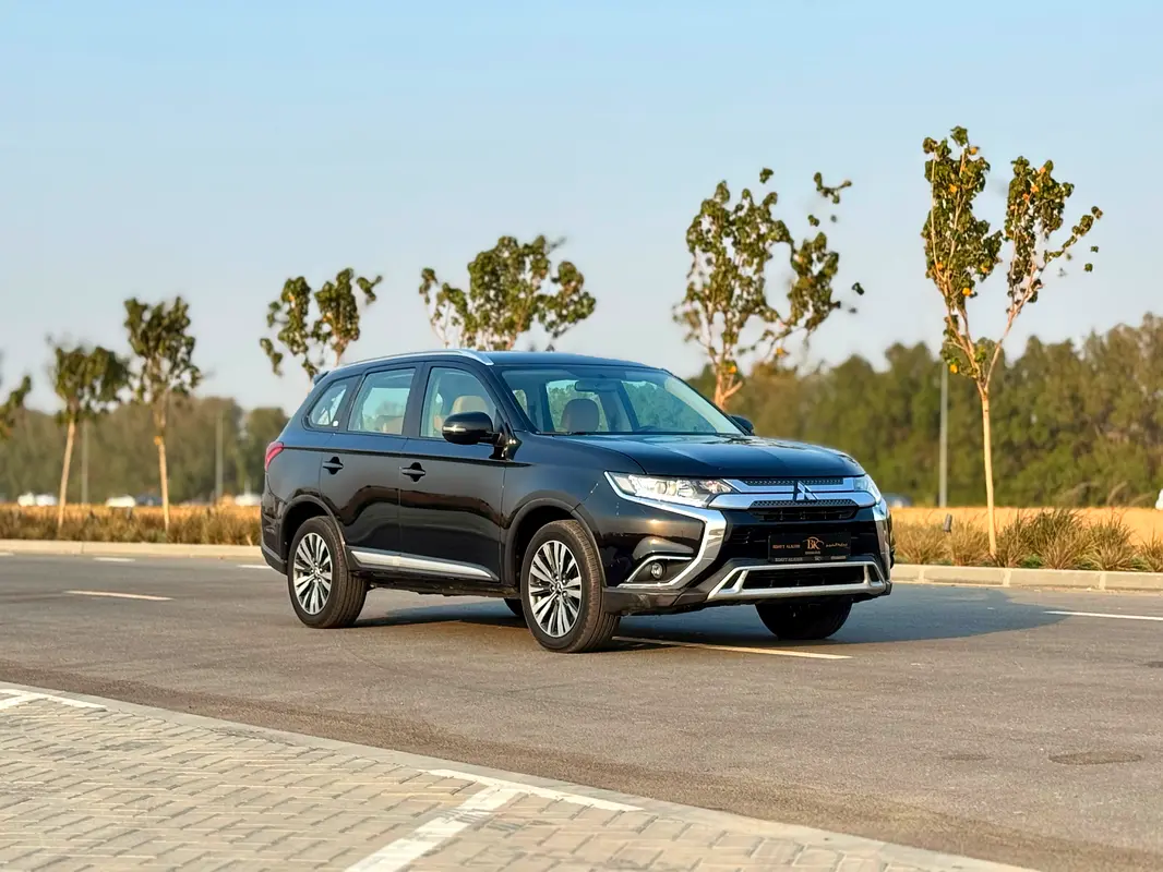 Mitsubishi Outlander, 2023 — фото 2 из 10