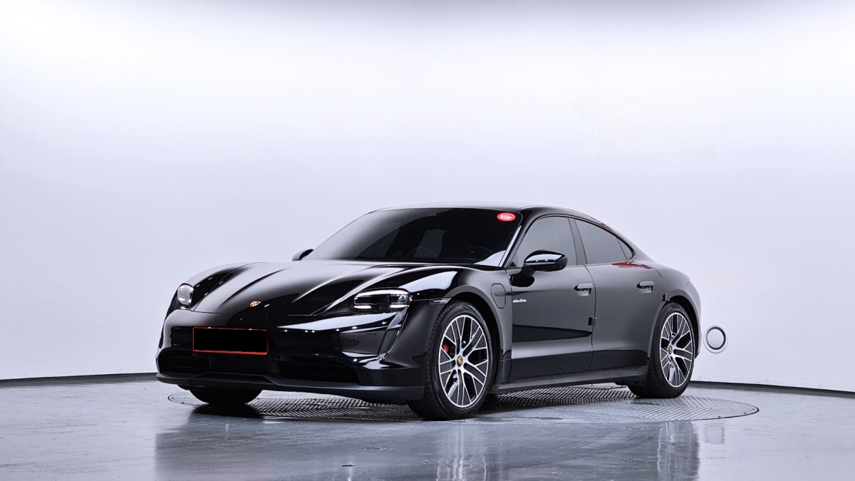 Porsche Taycan, 2022 — купить в Санкт-Петербурге под ключ