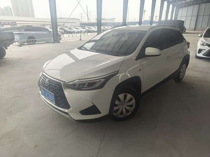 Toyota Yaris L Hatchback, 2022 — купить в Воронеже под ключ