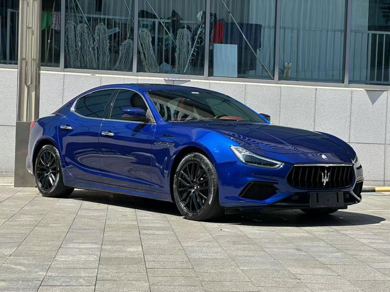 Maserati Ghibli, 2022 — фото 3 из 10