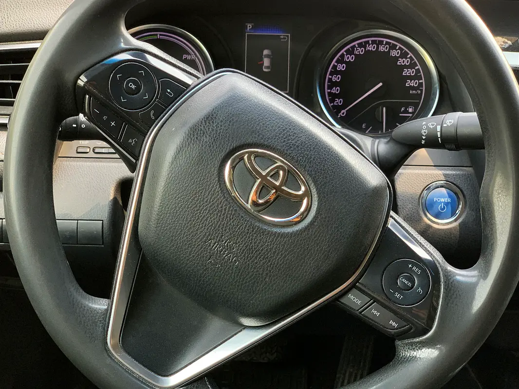 Toyota Camry, 2022 — фото 7 из 10