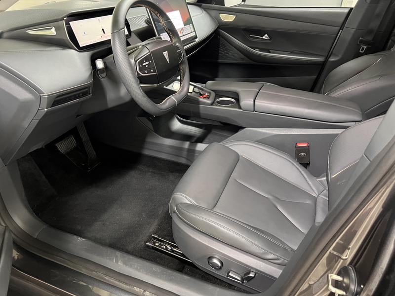 Changan Deepal SL03, 2022 — фото 8 из 12