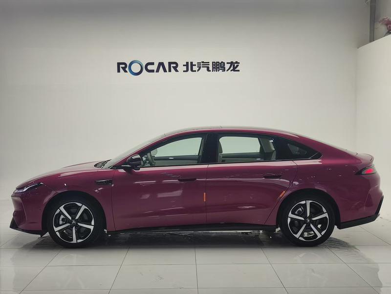 BAIC Arcfox S3, 2026 — фото 3 из 12