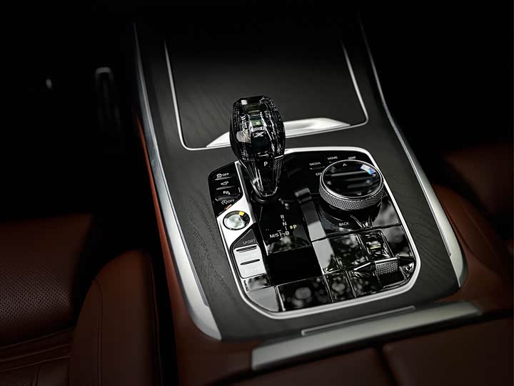 BMW X7, 2022 — фото 5 из 10