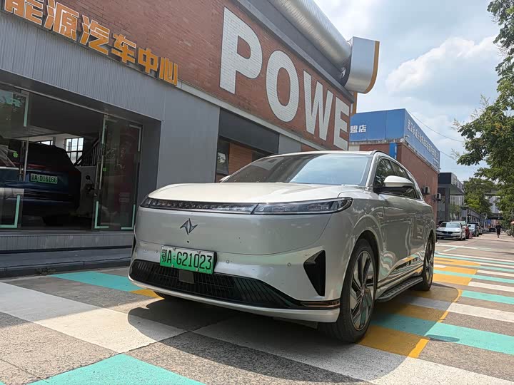 Dongfeng Yipai eπ 008, 2024 — купить в Йошкар-Оле под ключ