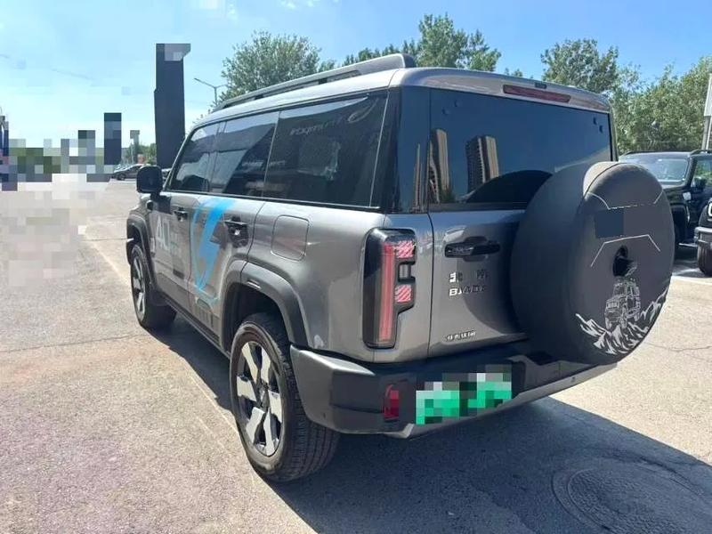 BAIC Beijing BJ40 Hybrid, 2025 — фото 4 из 7