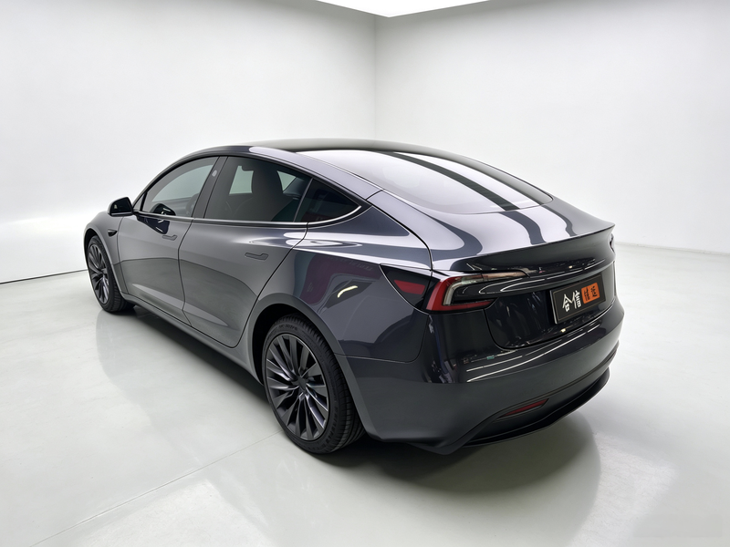 Tesla Model 3, 2024 — фото 5 из 10