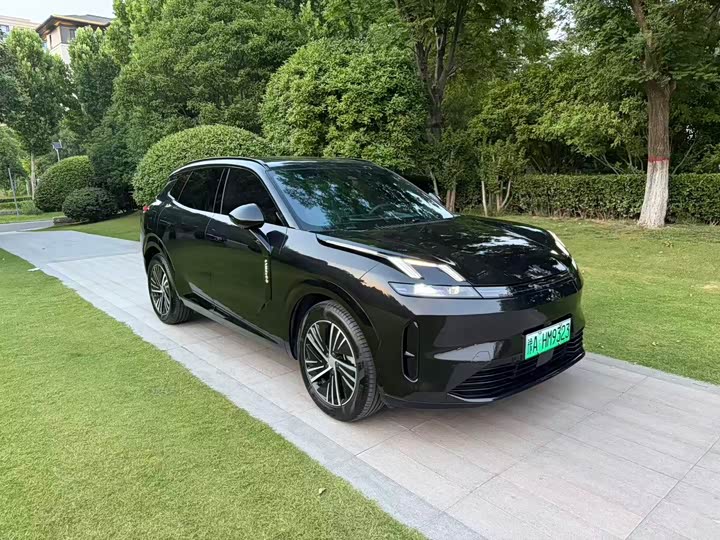 Lynk & Co 08 EM-P Hybrid, 2023 — фото 3 из 9