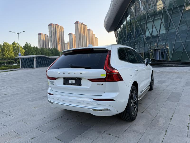 Volvo XC60, 2022 — фото 5 из 9