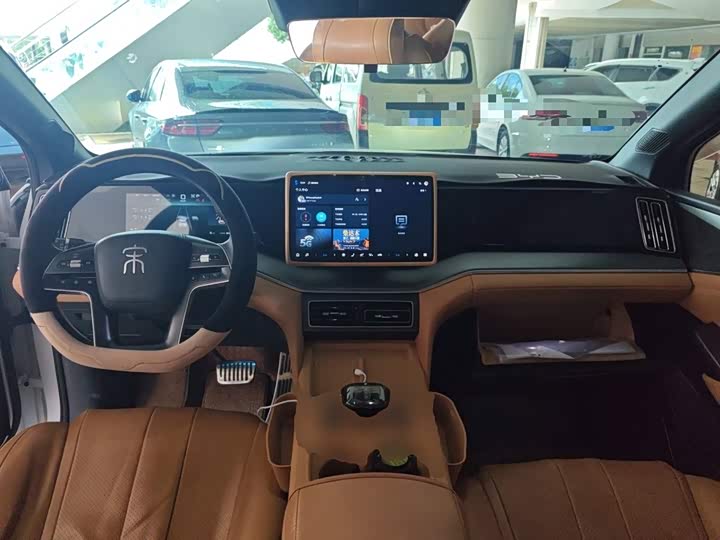 BYD Song L DM-i Hybrid, 2024 — фото 5 из 9