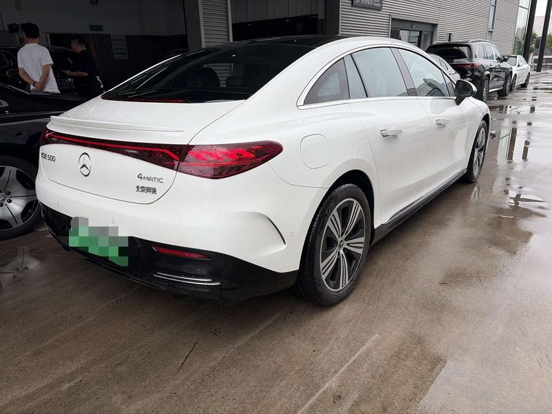 Mercedes-Benz EQE, 2025 — фото 2 из 8