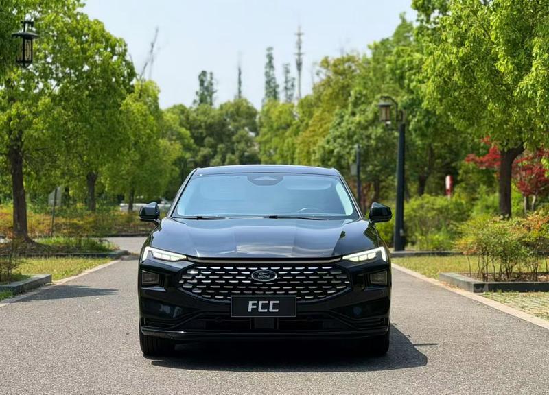 Ford Mondeo, 2022 — фото 2 из 10