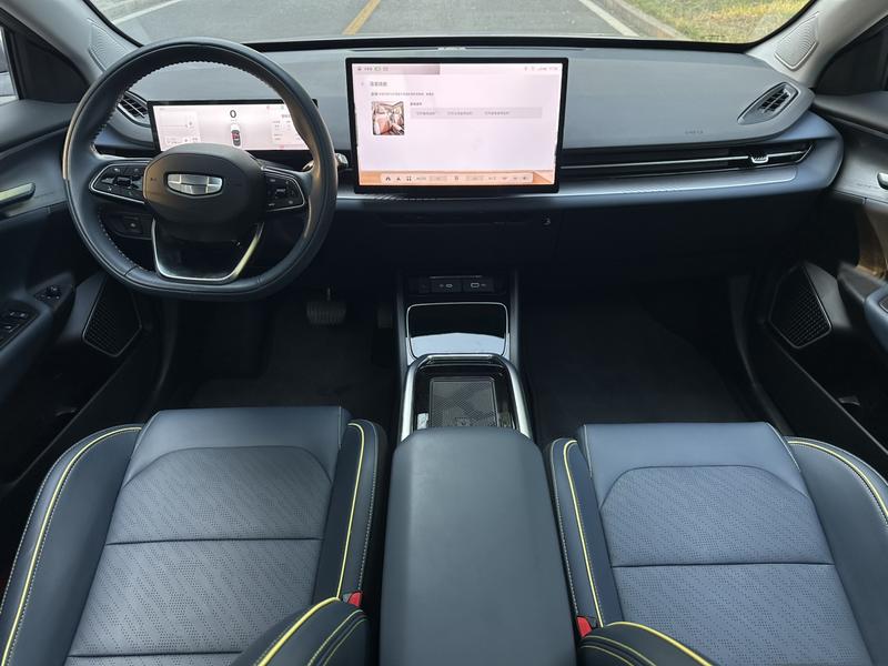Geely Geometry G6, 2023 — фото 7 из 12