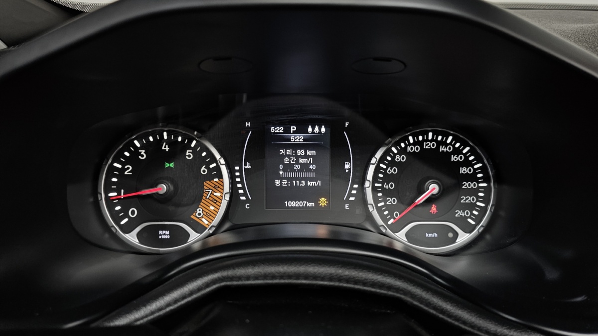 Jeep Renegade, 2022 — фото 7 из 12