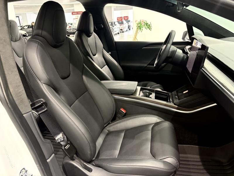 Tesla Model X, 2023 — фото 9 из 11