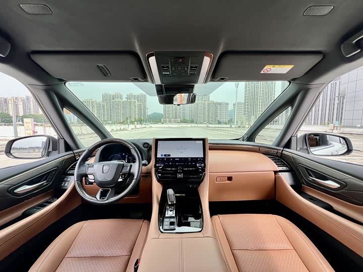 Toyota Vellfire, 2024 — фото 8 из 9