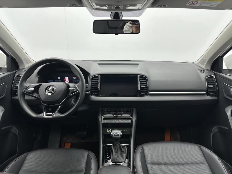 Skoda Karoq, 2023 — фото 7 из 12