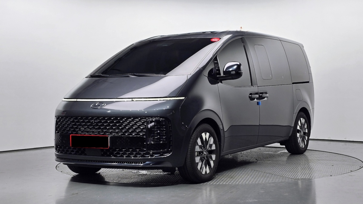 Hyundai Staria, 2024 — купить в Ярославле под ключ
