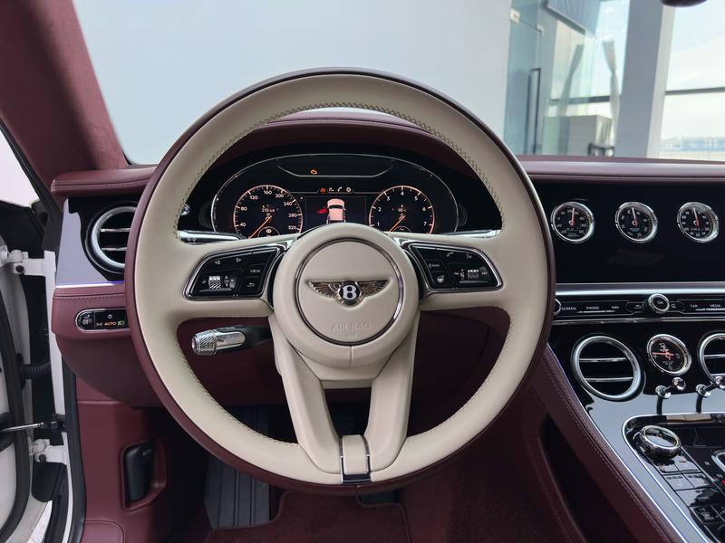 Bentley Continental GT, 2024 — фото 9 из 12