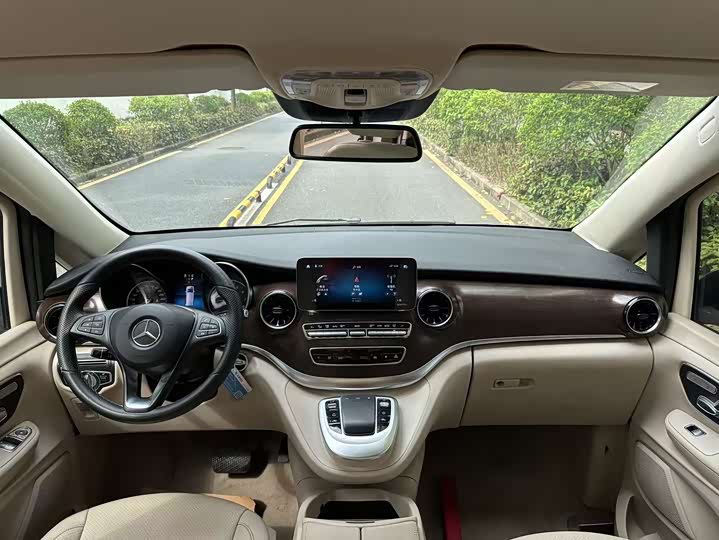 Mercedes-Benz V-Class, 2021 — фото 6 из 9