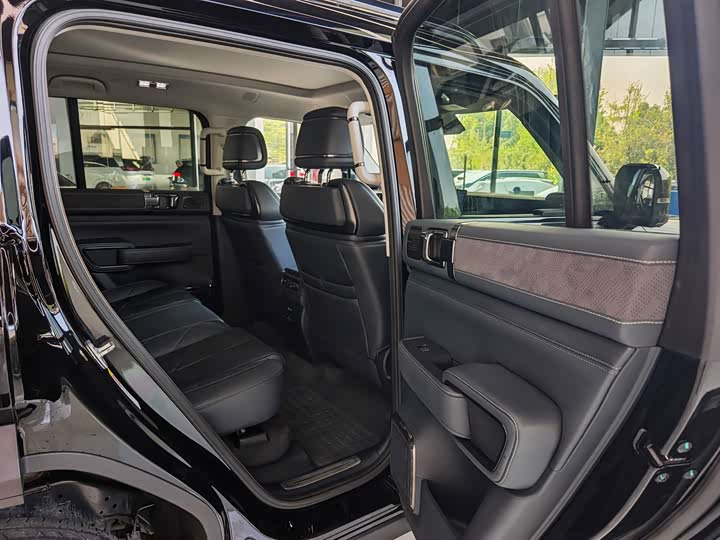 BYD FangChengBao Leopard 5, 2024 — фото 5 из 9