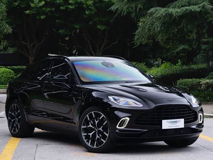 Aston Martin DBX, 2021 — фото 3 из 9
