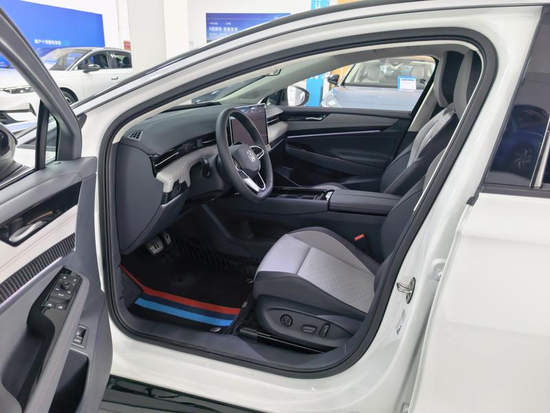 Volkswagen ID.7 Vizzion, 2025 — фото 10 из 12
