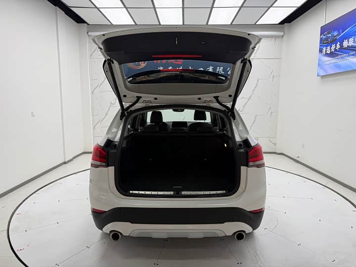 BMW X1, 2021 — фото 9 из 9