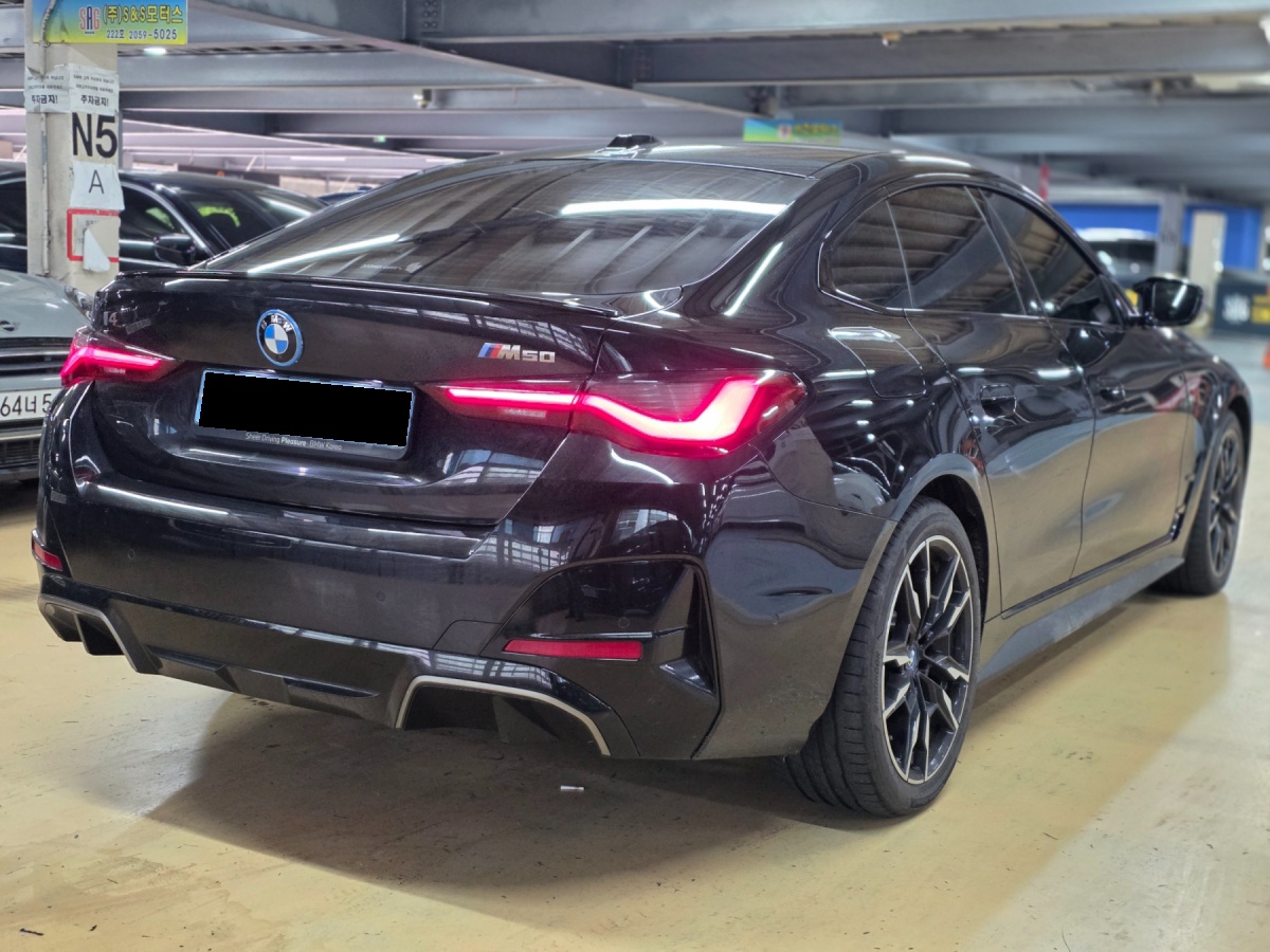 BMW i4, 2023 — фото 6 из 11