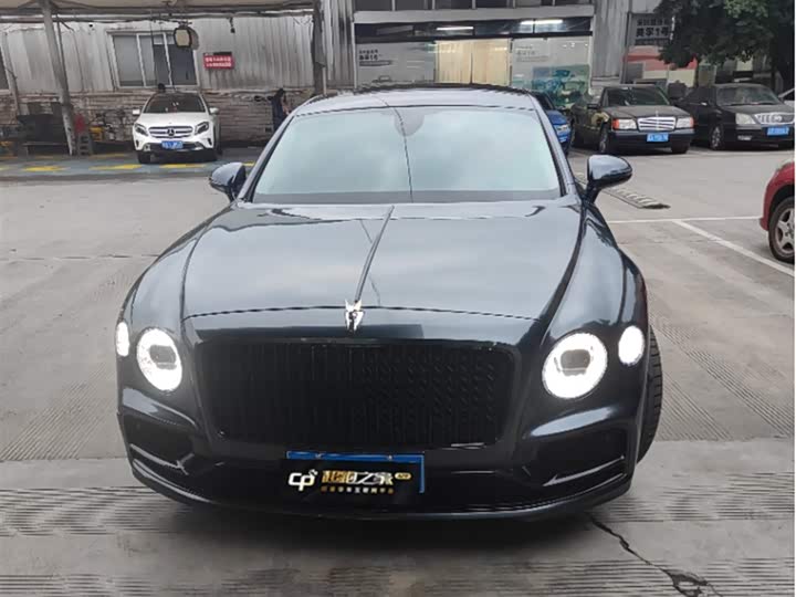 Bentley Flying Spur, 2022 — купить в Пензе под ключ