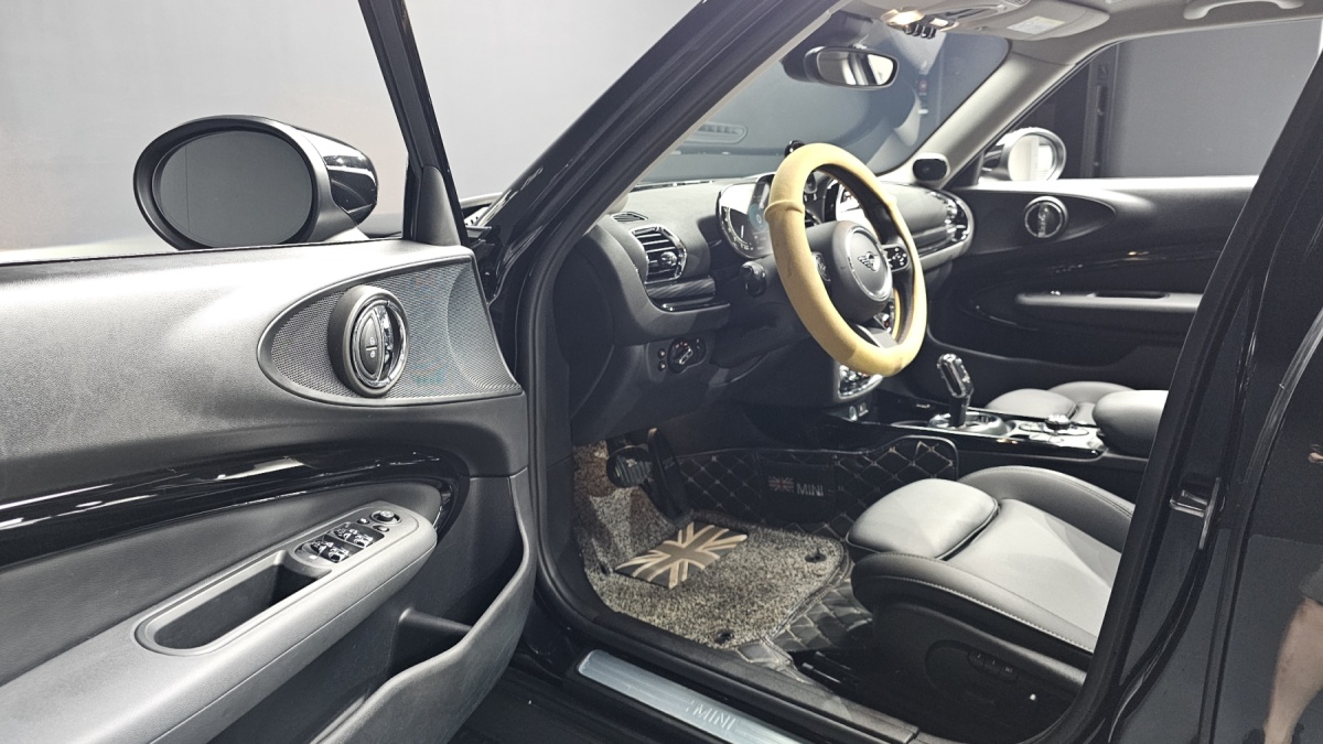 Mini Clubman, 2022 — фото 9 из 12