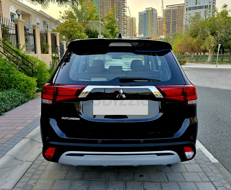 Mitsubishi Outlander, 2023 — фото 8 из 10