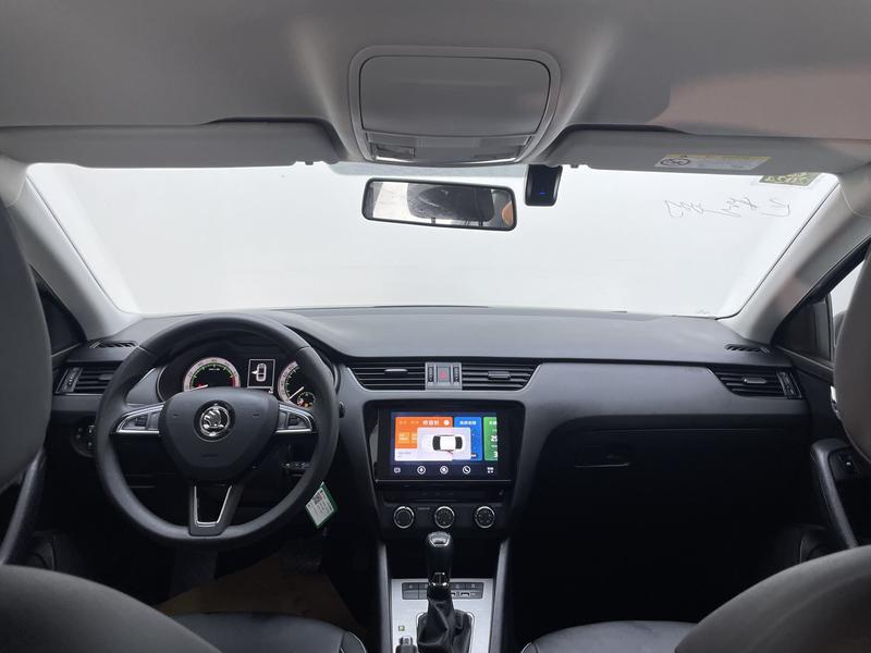 Skoda Octavia Pro, 2022 — фото 12 из 12