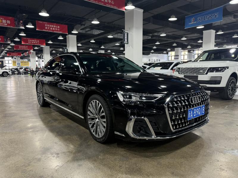 Audi A8, 2022 — фото 3 из 10