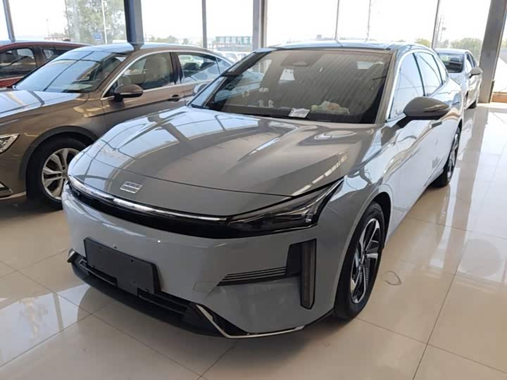 Geely Galaxy L6, 2024 — купить в Иванове под ключ