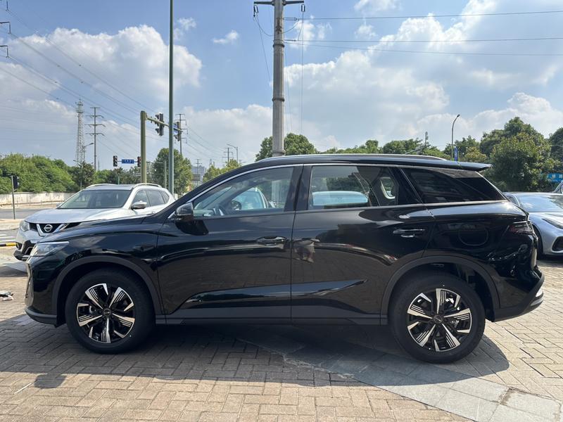BYD Sea Lion 05 DM-i Hybrid, 2026 — фото 4 из 12