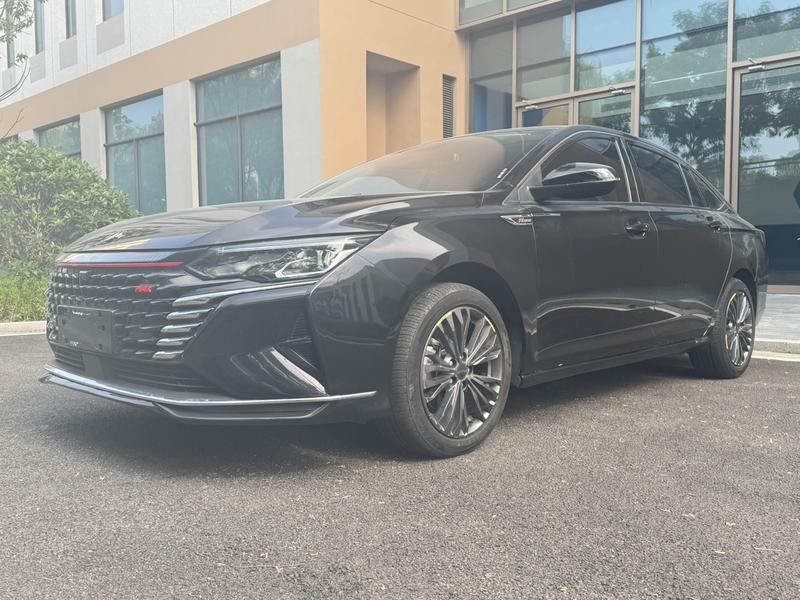 Dongfeng Aeolus Yixuan Max, 2022 — купить в Саранске под ключ