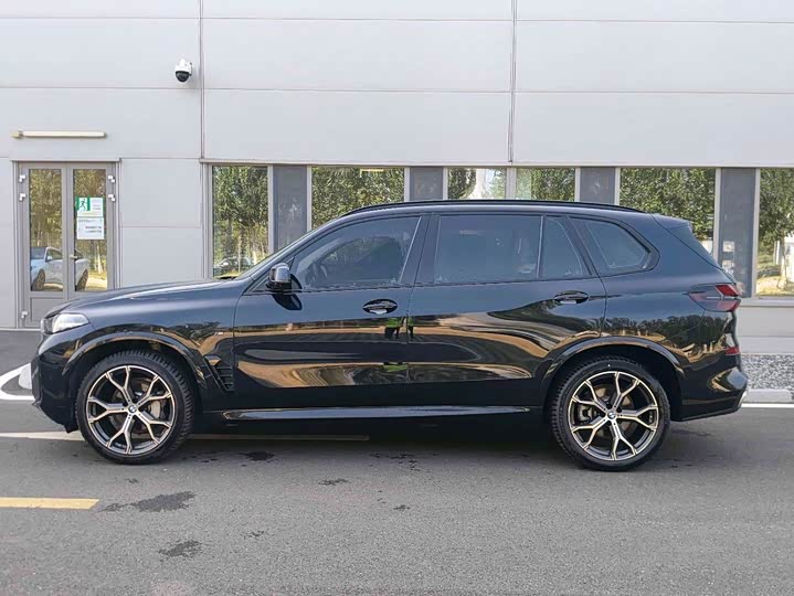 BMW X5, 2025 — фото 4 из 9