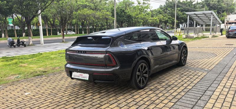 Audi × SAIC E5 Sportback, 2025 — фото 6 из 10