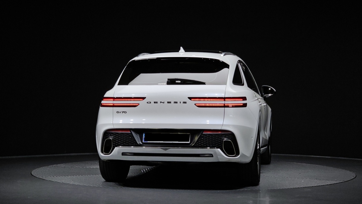 Genesis GV70, 2023 — фото 4 из 12